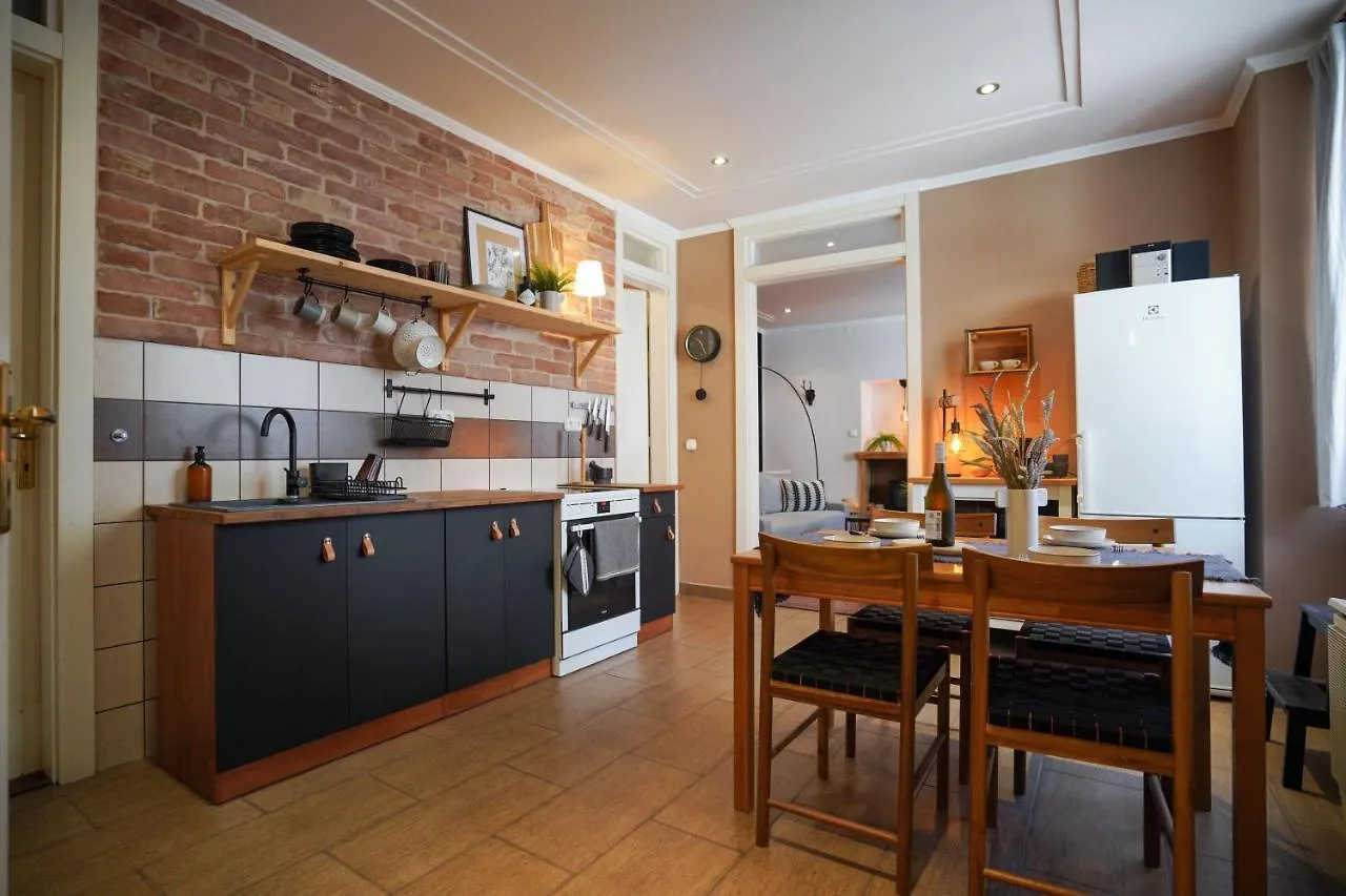 Hygge Home Apartman Eger